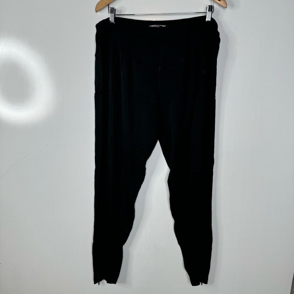 Tucker Black Silk Drawstring Waist Pants Size‎ Small